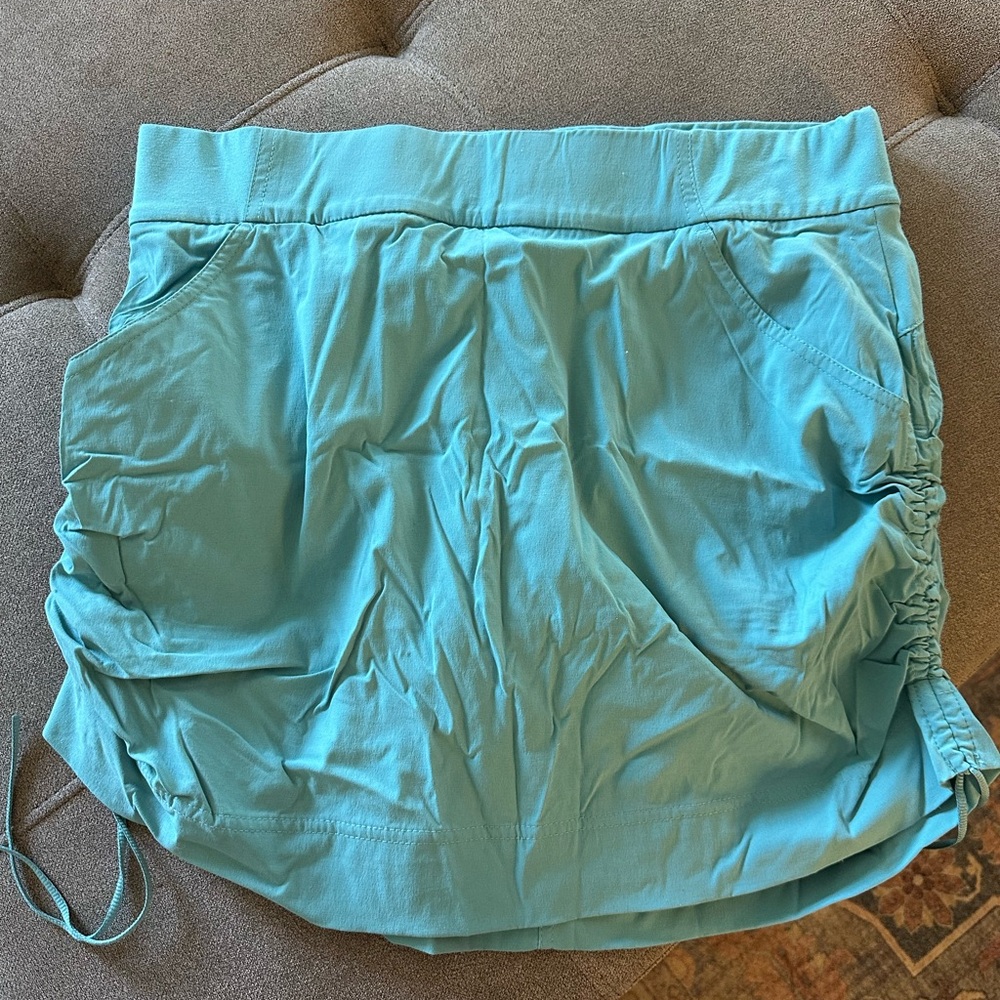 Columbia Turquoise Ruched Skort